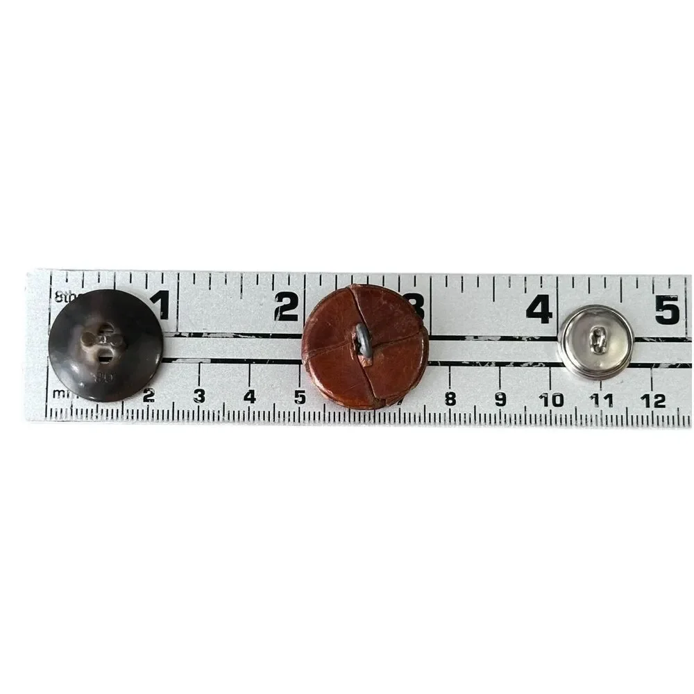 Vintage Mismatched Loose Button Lot Some Full Sets Variety Colors Sizes Sewing‎
